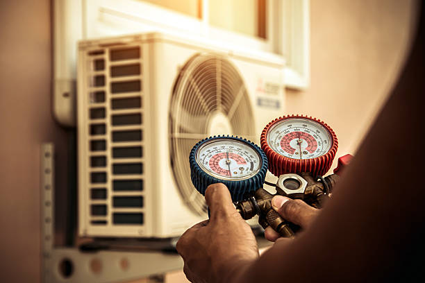 Professional Hvac technician working in Chester Springs, PA